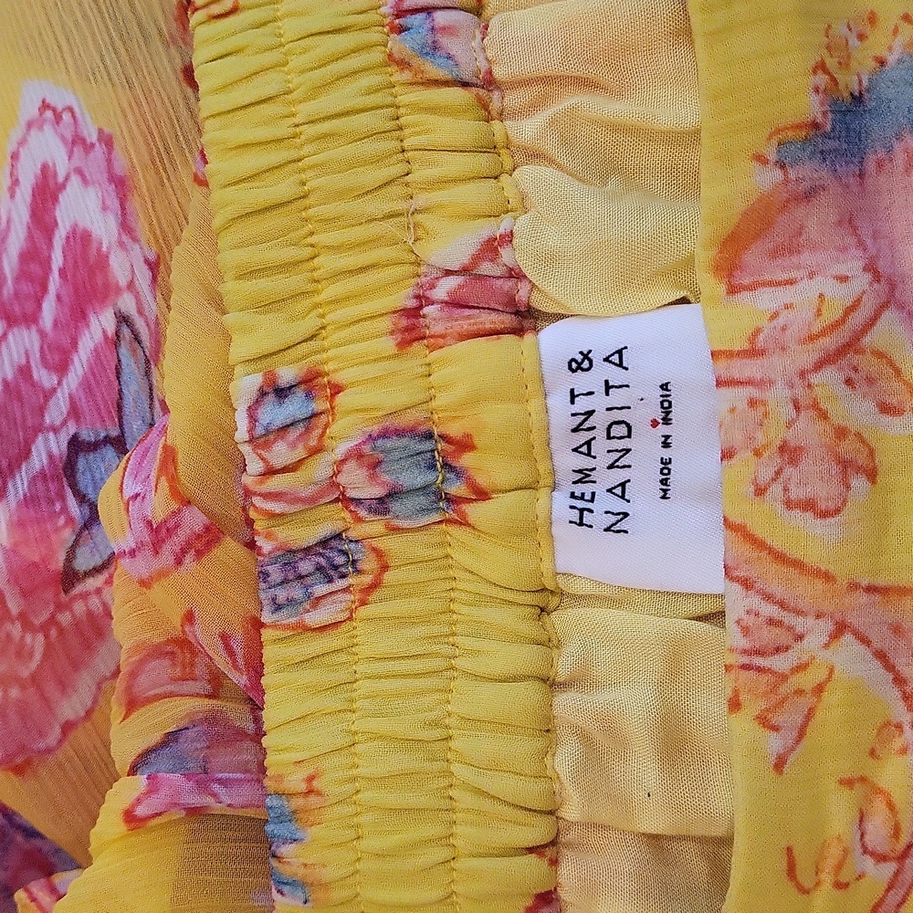 HEMANT & NANDITA Vibrant Yellow Floral 2 Peices Set - Picture 12 of 12
